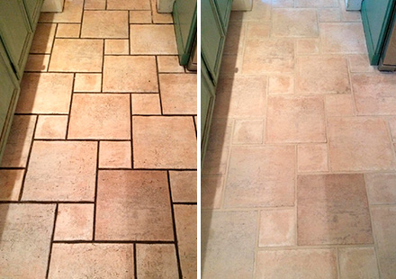https://www.sirgroutswflorida.com/images/p/250/grout-color-can-be-changed-main-480.jpg